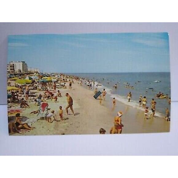 Rehoboth Beach Delaware Postcard Rafting Swimmers Sun Bathers Beach Ocean - Picture 2 of 3